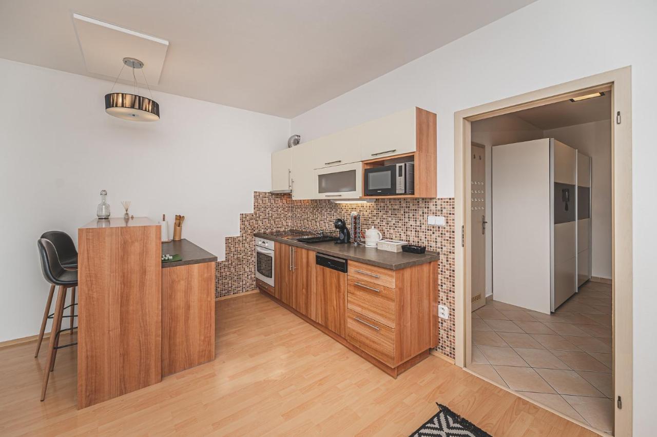 °°°Carolina'S Modern Apartment °°° Hradec Kralove Exterior foto