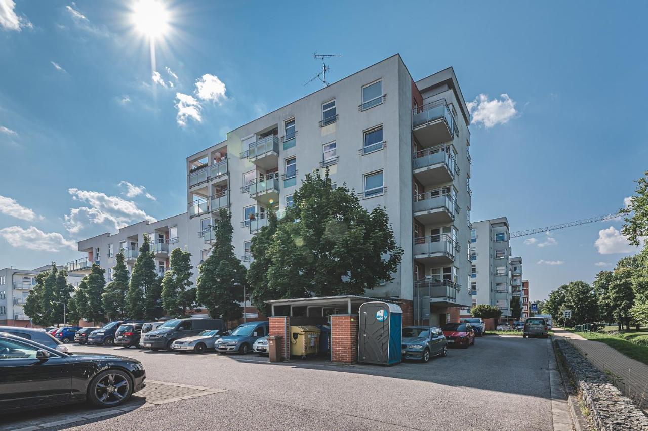 °°°Carolina'S Modern Apartment °°° Hradec Kralove Exterior foto